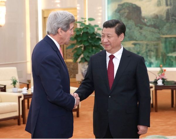 Chinese President Xi Jinping (R) meets with visiting U.S. Secretary of State John Kerry in Beijing, capital of China, Feb. 14, 2014 [Xinhua]