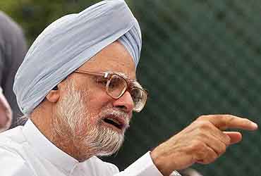 The various groups have written to the Indian Prime Minister, Manmohan Singh, not to succumb to the pressure of the US administration [AP]