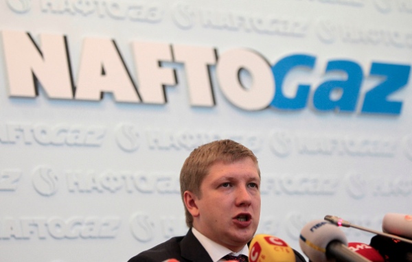 Chairman of the board of the company "Naftogaz" Andrew Kobolev speaks during a news conference in Kiev, Ukraine, Friday, June 13, 2014 [AP]