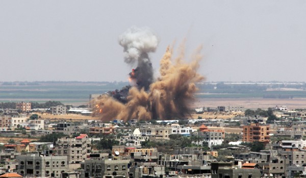 At least 105 Palestinians have been killed and 795 injured in four days of aerial bombardment of the Gaza Strip [Xinhua]