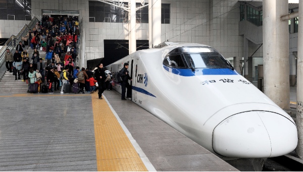 The 50.8-billion-pesos ($3.7 billion) project involves building a bullet train line to connect the national capital of Mexico City with the growing industrial hub of Queretaro to the north by 2017 [Xinhua]