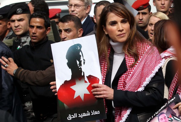 Jordanian Queen Rania led an anti-ISIL demonstration in the capital Amman on Friday [Xinhua]