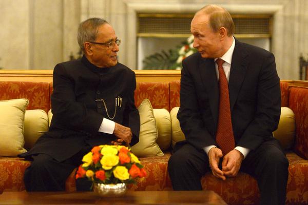 Indian President Pranab Mukherjee with his Russian counterpart Vladimir Putin in New Delhi, India on 11 December 2014 [Image: President's Office, India]