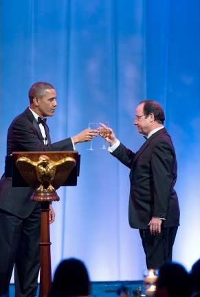 President Barack Obama delivers remarks and a toast during the State Dinner for President François Hollande of France on the South Lawn of the White House, Feb. 11, 2014 [Image: White House]