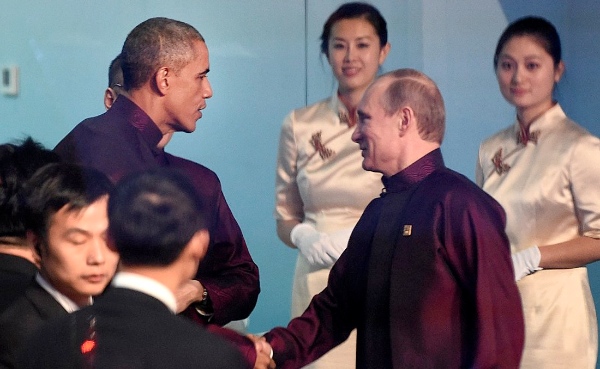 Putin at the APEC summit with US President Barack Obama in Beijing, China on 9 November 2014 [PPIO]