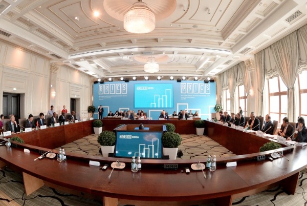 Participants in the BRICS Finance Ministers and Central Bank Governors’ Meeting, Meeting of the Board of Governors of the BRICS New Development Bank on 7 July 2015 in Moscow, Russia [Image: brics2015.ru]