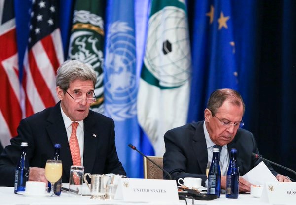 US Secretary of State John Kerry and Russian Foreign Minister Sergey Lavrov at the Syria Support Group meet in New York on 18 December 2015 [Xinhua]