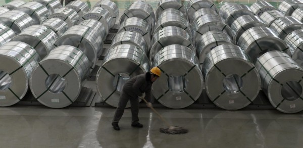 Industrial profits in the first 11 months of this year dropped 1.9 percent year on year to around 5.5 trillion yuan, the NBS said [Xinhua]