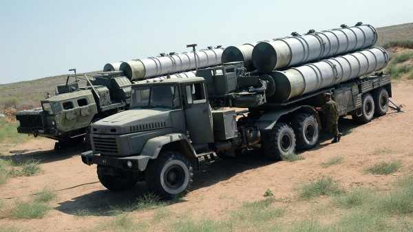 Moscow and Tehran signed an $800-million deal for the delivery of five S-300 missile systems in 2007 [Image: Ria Novosti]