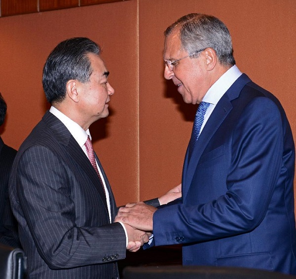 File photo of Chinese Foreign Minister Wang Yi with his Russian counterpart Sergey Lavrov [Xinhua]