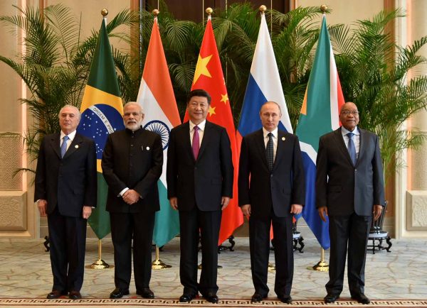 From left to right: Brazilian President Michel Temer, Indian Prime Minister Narendra Modi, Chinese President Xi Jinping, Russian President Vladimir Putin and South African President Jacob Zuma pose for a photo after a BRICS meet in Hangzhou, China on 4 September 2016 [Xinhua]