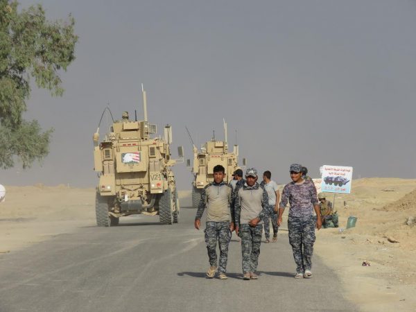 On the road to Mosul, Iraqi soldiers make initial gains, backed by US-supplied armored vehicles [Xinhua]