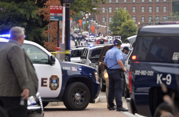 13 Killed In 'horrific' Shooting At Washington Navy Yard | The BRICS Post